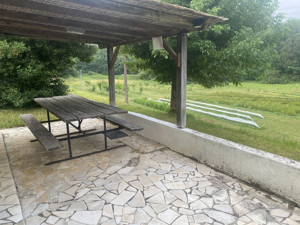 Maison de vacances+maison en ruine,proche commodités