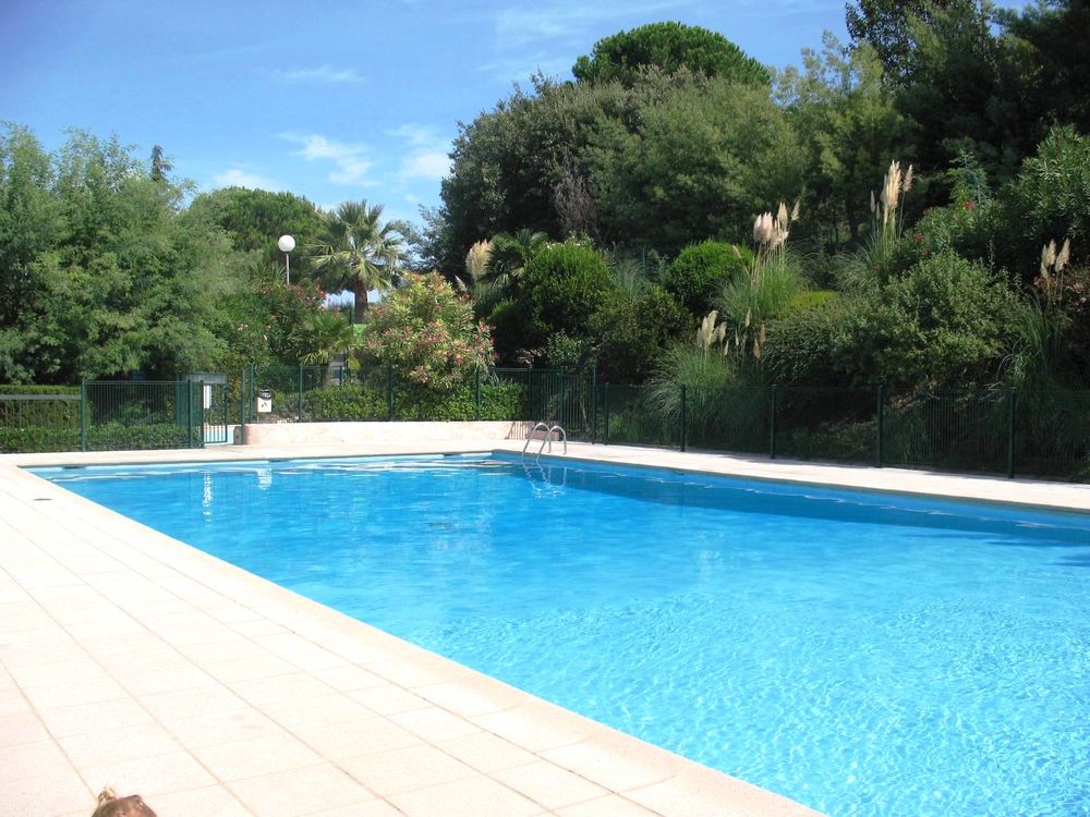 T2 SUPER CANNES/VALLAURIS UNIQUEMENT A ETUDIANTS