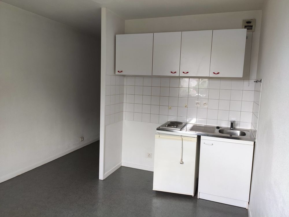 d'un studio édutiant