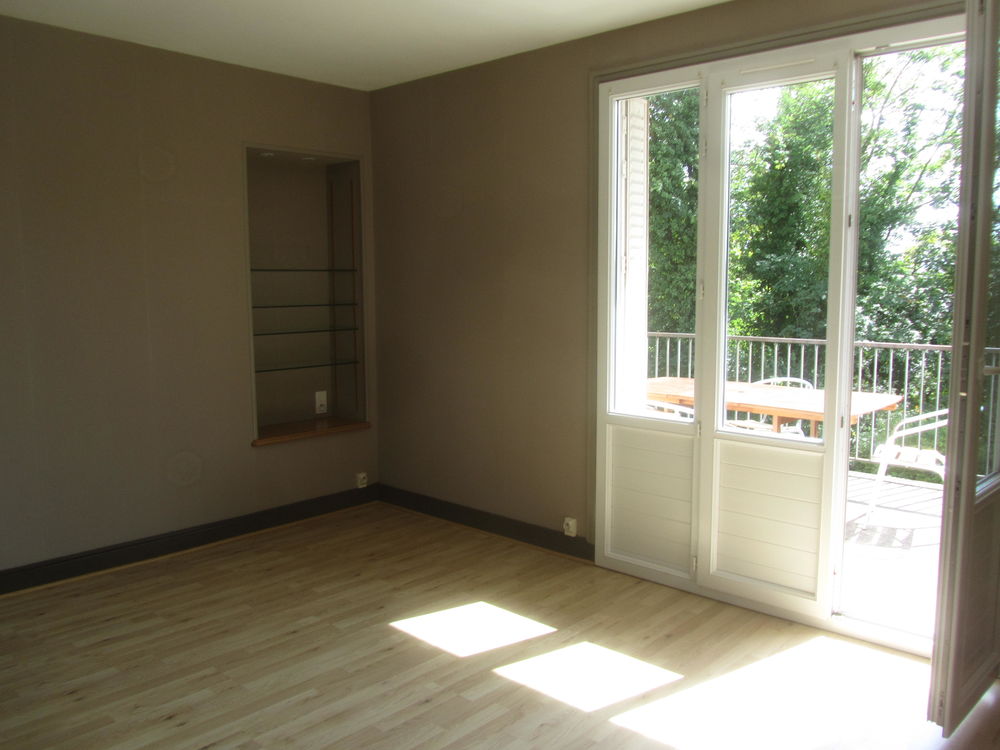 F2 - terrasse - garage - libre de suite