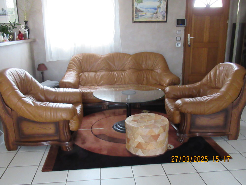 Villa de plain pied avec piscine sur terrain clos de 1300 m²