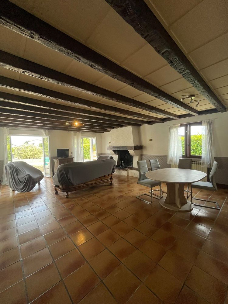 VILLA JOLIE PRESRATION PISCINE PROCHE BERGERAC, 220000 Euros