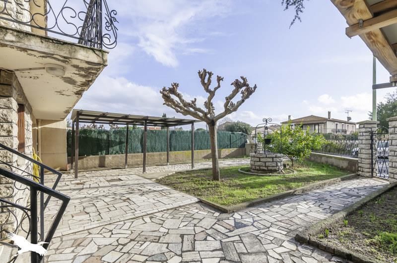 Maison de ville 119m² avec grand garage et jardin