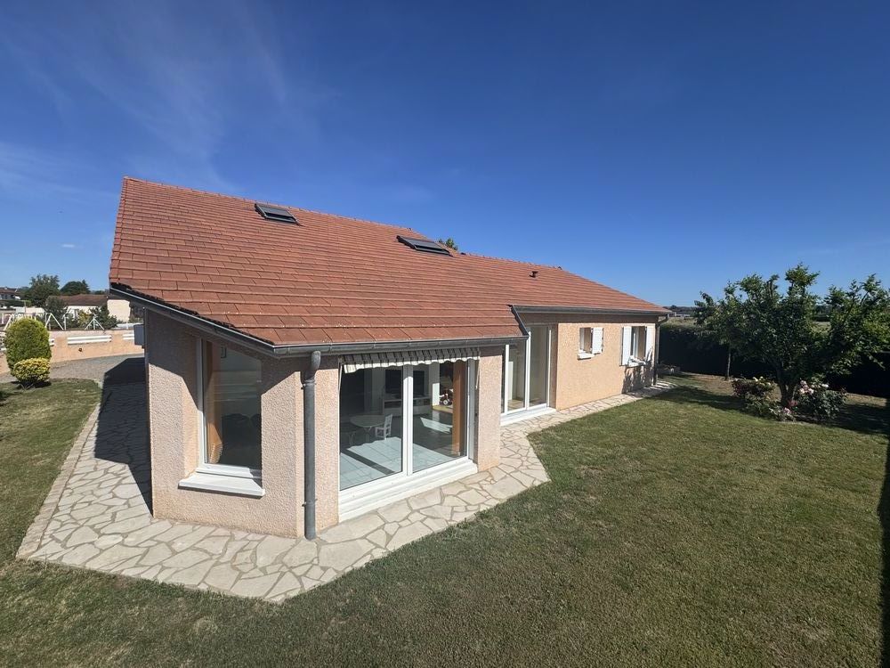 MAISON CLIMATISEE 177M2 VEAUCHE BOURG, 5 chambres
