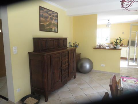 Grande maison meublée sur terrain 1600m2