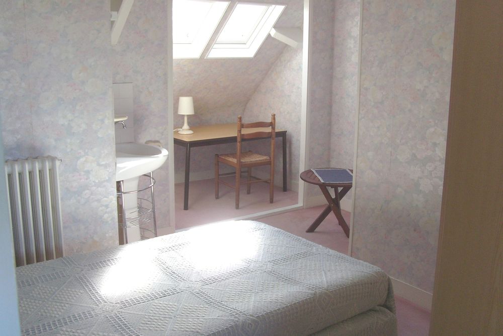 Chambre meublée - IFS - pour étudiant prox Campus3 ? Lycée