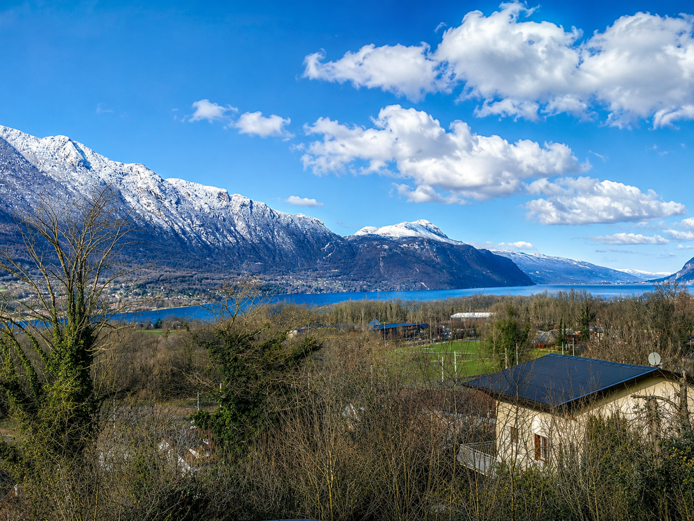 Belle maison avec vue Lac et Montagne ! Piscine et garage