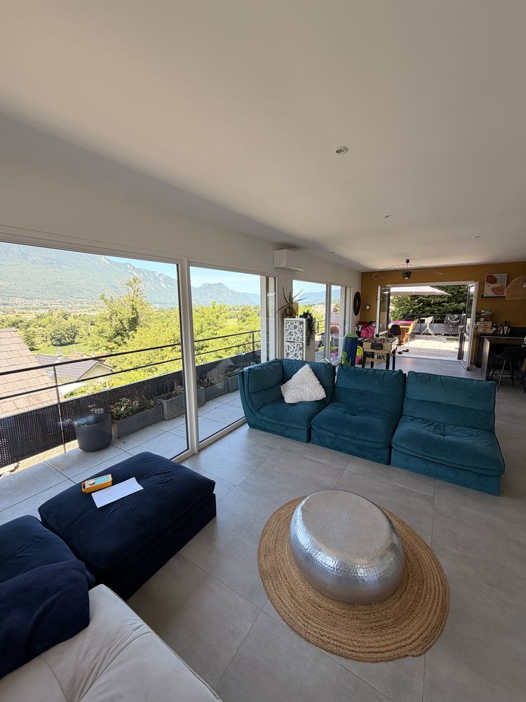 Belle maison avec vue Lac et Montagne ! Piscine et garage