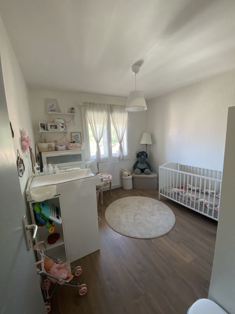 FEYZIN DUPLEX 85 m² 4 PIà?CES 2 CHAMBRES + BUREAU PARKING