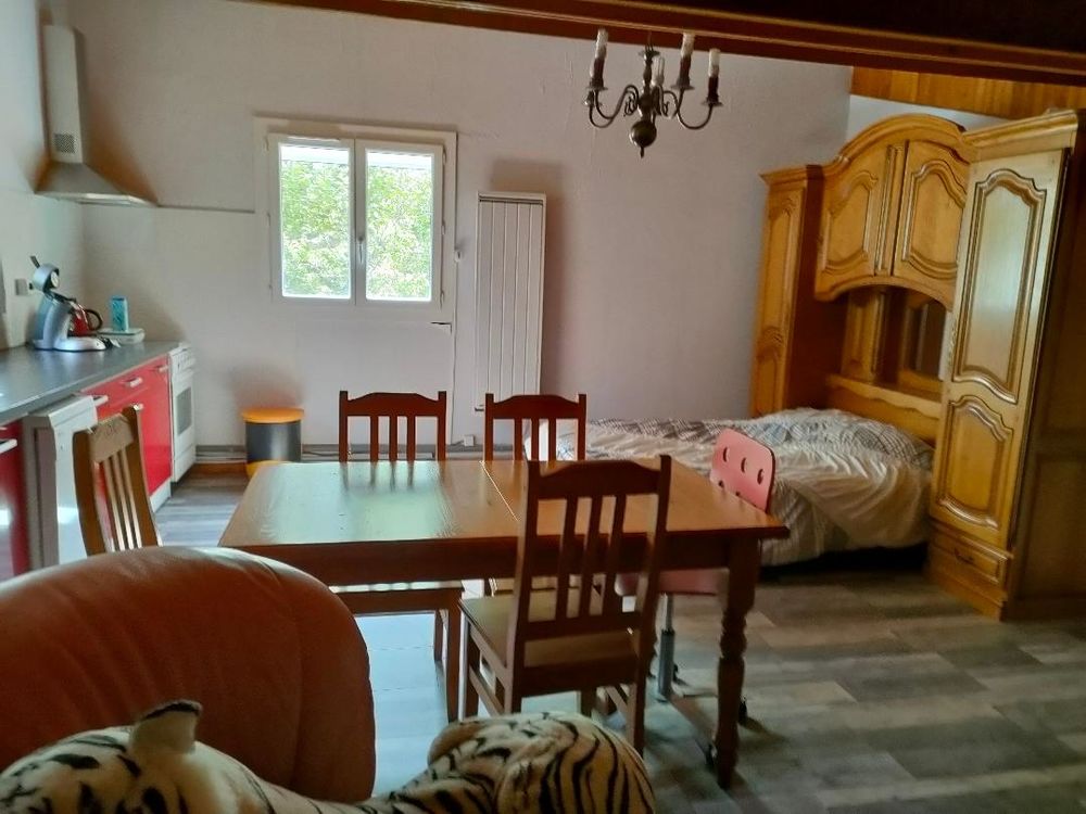 Particulier studio meublé de 35 m² ? Réservé aux étudia