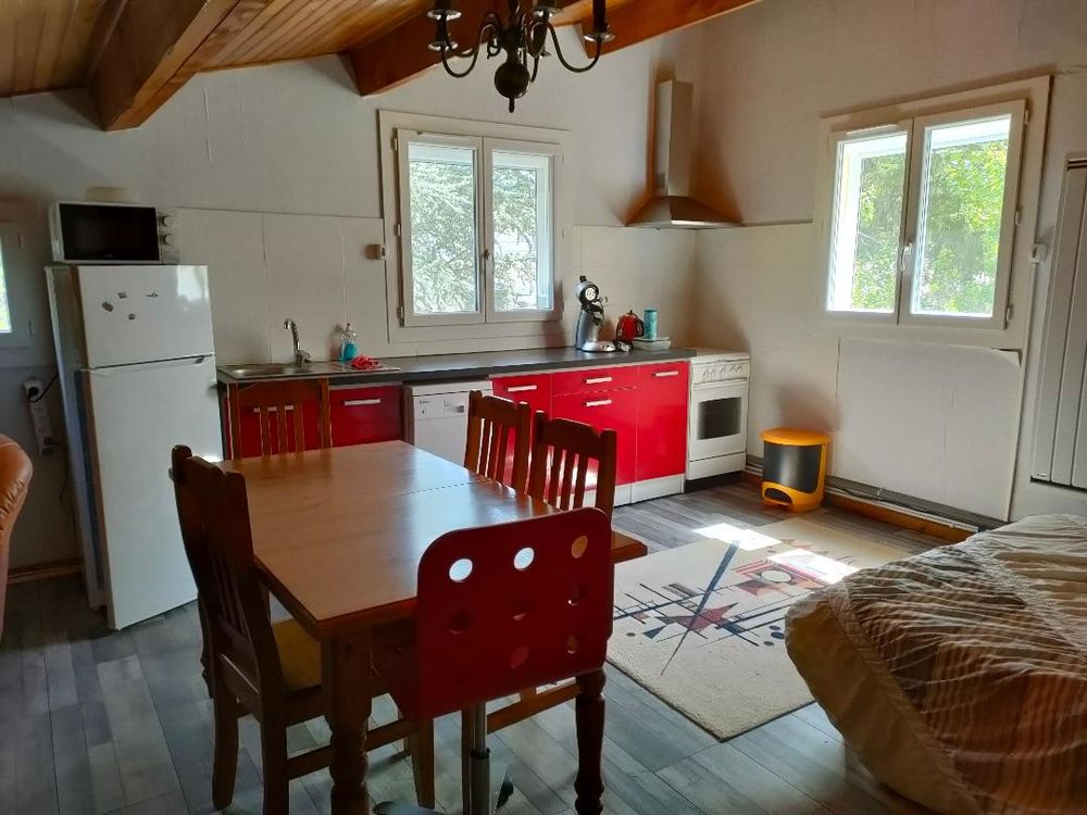 Particulier studio meublé de 35 m² ? Réservé aux étudia