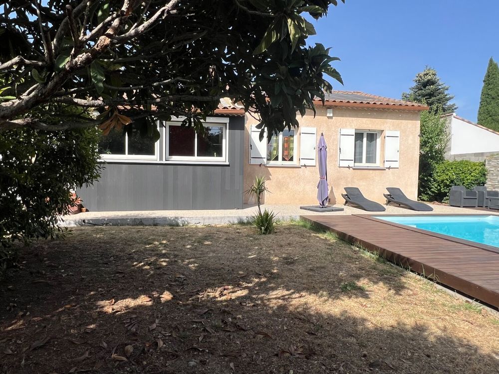 MAISON GIGNAC 34150 avec piscine de plain-pied