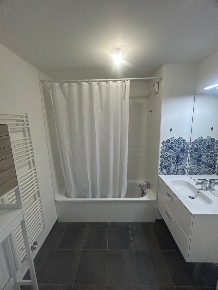 d'un appartement de 60 M2 achevé en 2019 situé au 6915