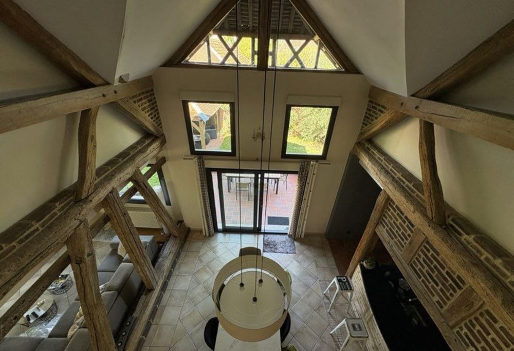 CORPS DE FERME RENOVE 300 M2 AVEC 6 CHAMBRES + GRANGE 300M2