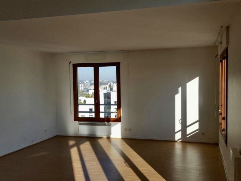 *** Issy-Les-Moulineaux - Appartement 3 pièces 80 m² ***