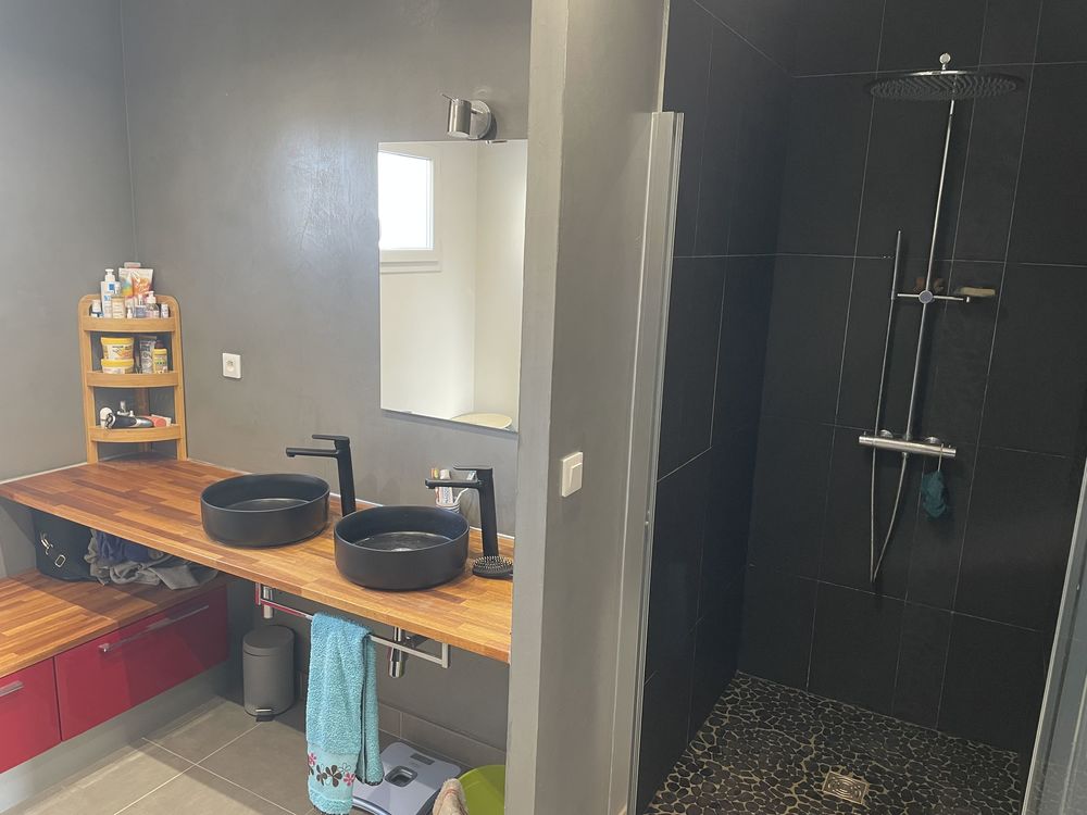Maison familiale 192 m², DPE C, Piscine au sel chauffée, Etouvans
