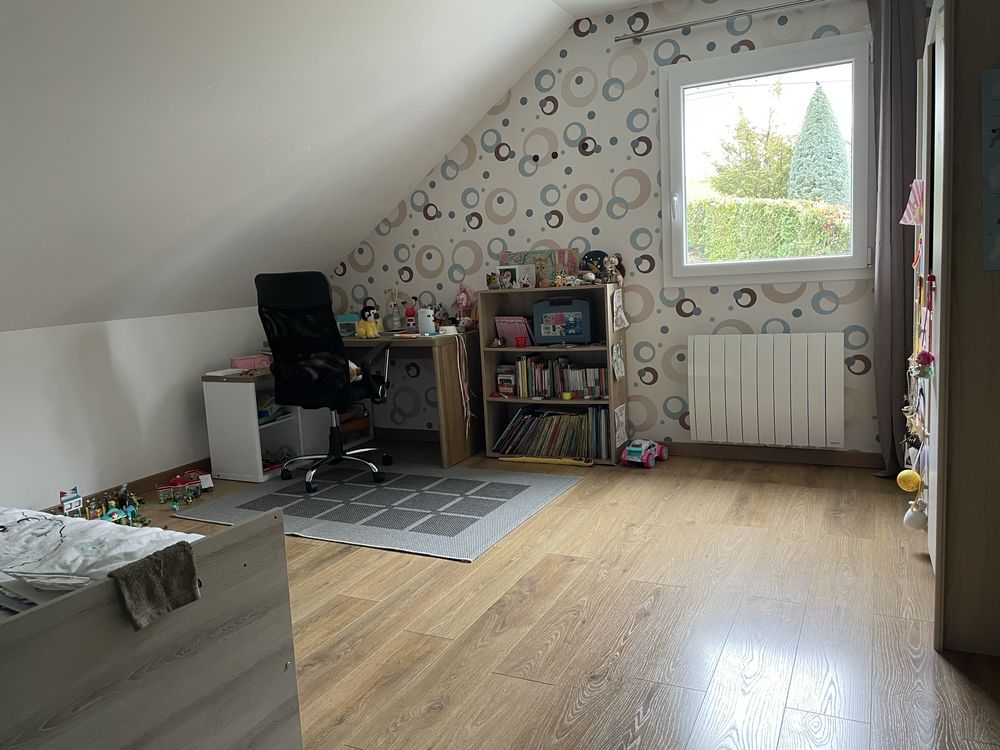 Maison familiale 192 m², DPE C, Piscine au sel chauffée, Etouvans