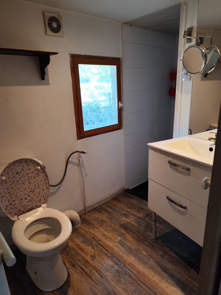 Chalet meublé éco-responsable très bien isolé