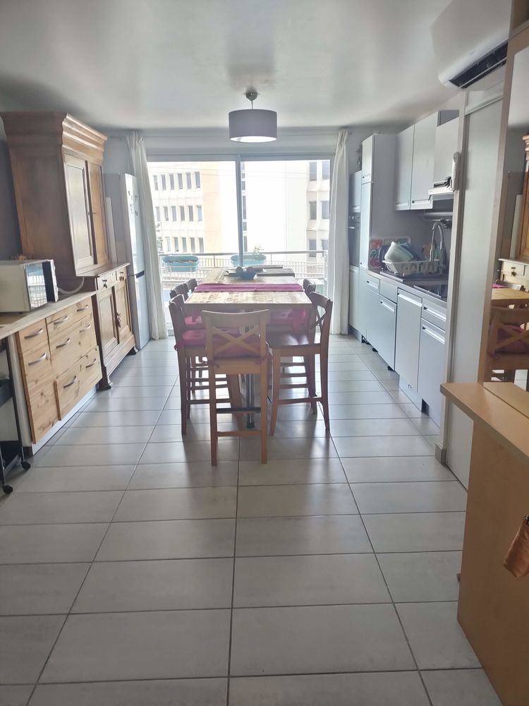 Vaste appartement proche Grands sablons
