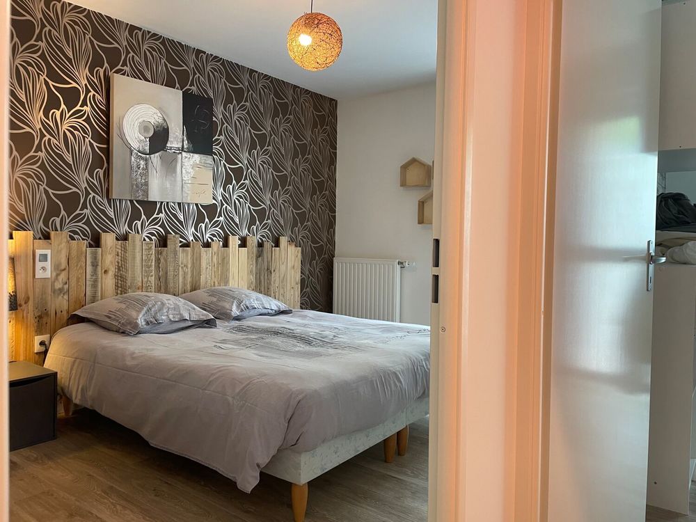 Apt T3, 2 chambres (5 couchages), proche tram, avec parking