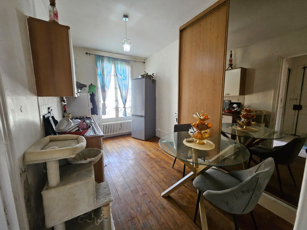 Appartement F3 de 44m2. traversant au Raincy centre ville