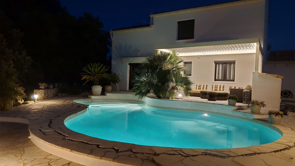 Propriété - Vue Pic Saint Loup - Piscine chauffée