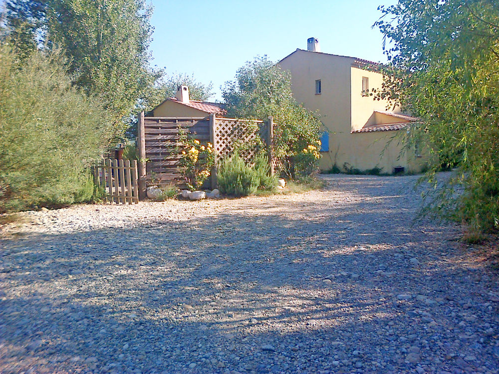 Jolie petite maison meublée