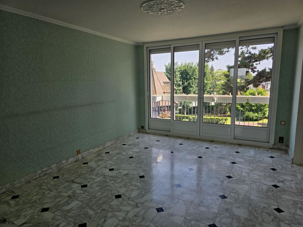 Bel appartement bien agencé et lumineux, de type F4, au 3ème