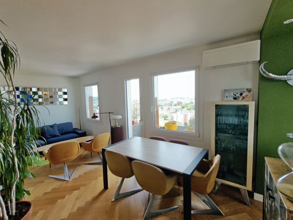 T2 54m² Dernier étage - Vue Pyrénées - 2 balcons - Clim