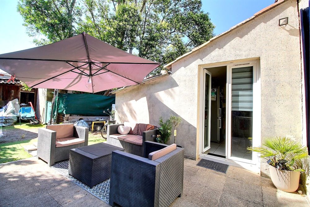 MAISON AVEC JARDIN PRES DE LA PLACE 14 JUILLET
