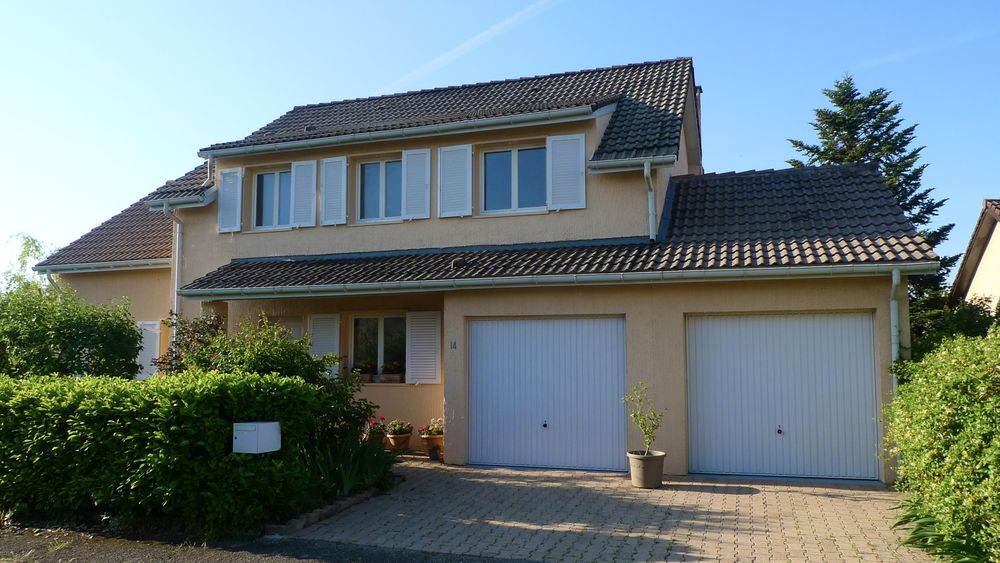 GRANDE ET BELLE MAISON FAMILIALE RÉNOVÉE - CHASSIEU 69680