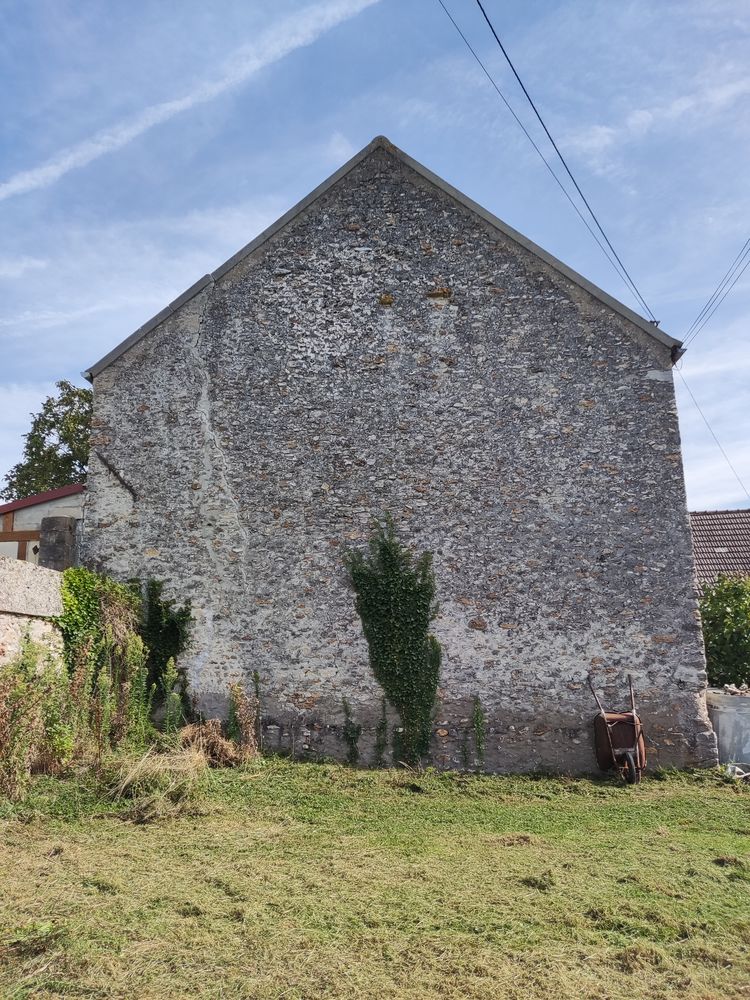 Remise / Grange 170 m2 Boissy-le-sec (91)