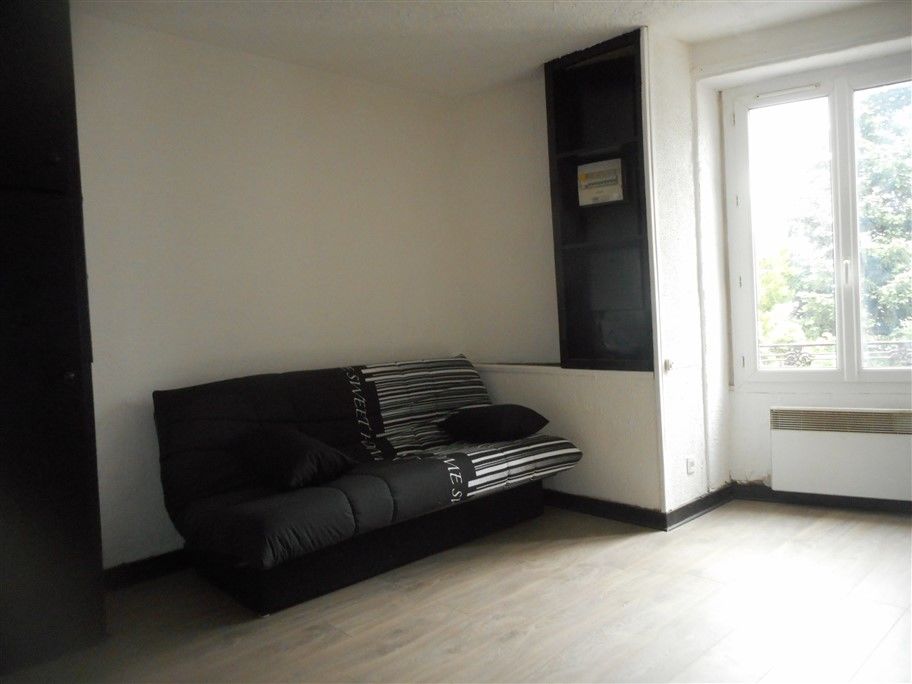 Studio meublé à 5 mn centre ville Villefranche