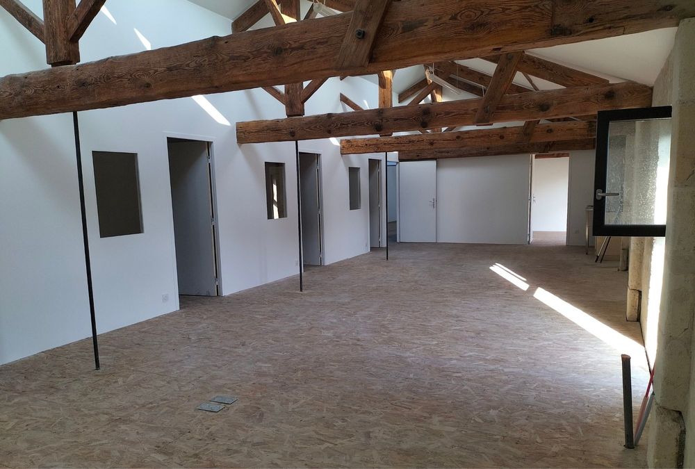 d'ateliers pour artisans ou artistes