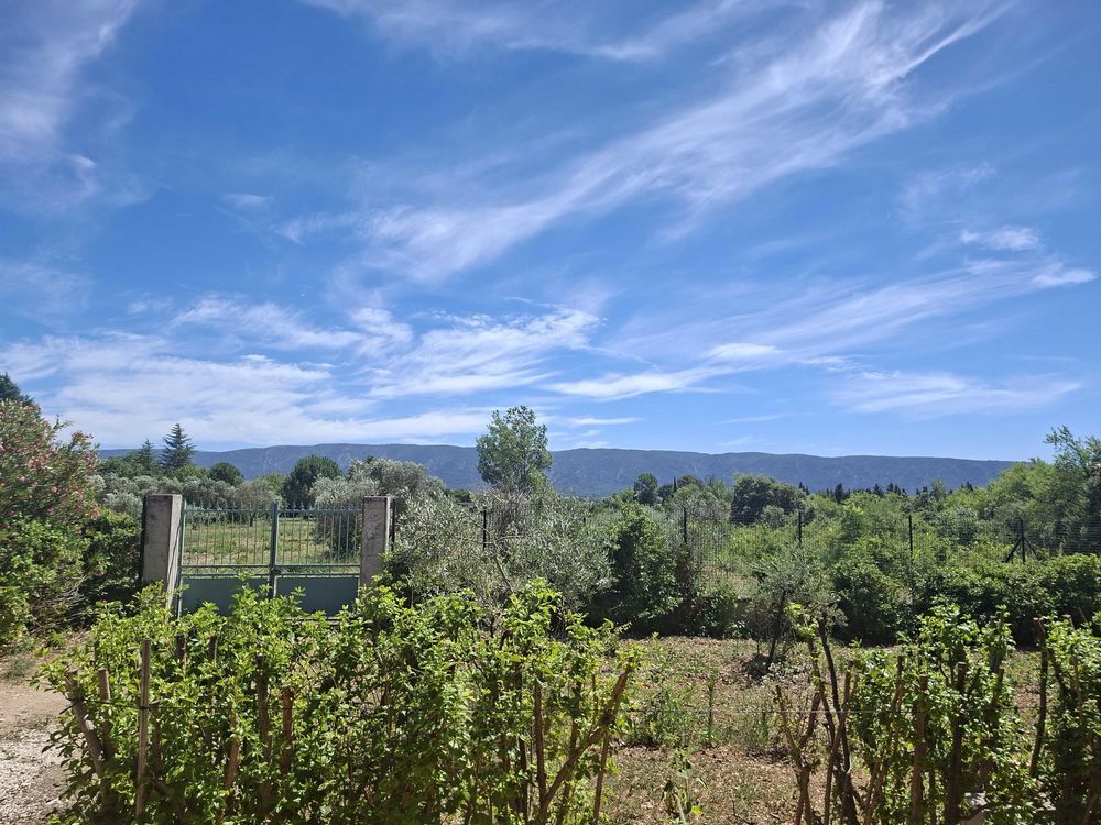 Maison au calme avec vue imprenable sur le Lubéron