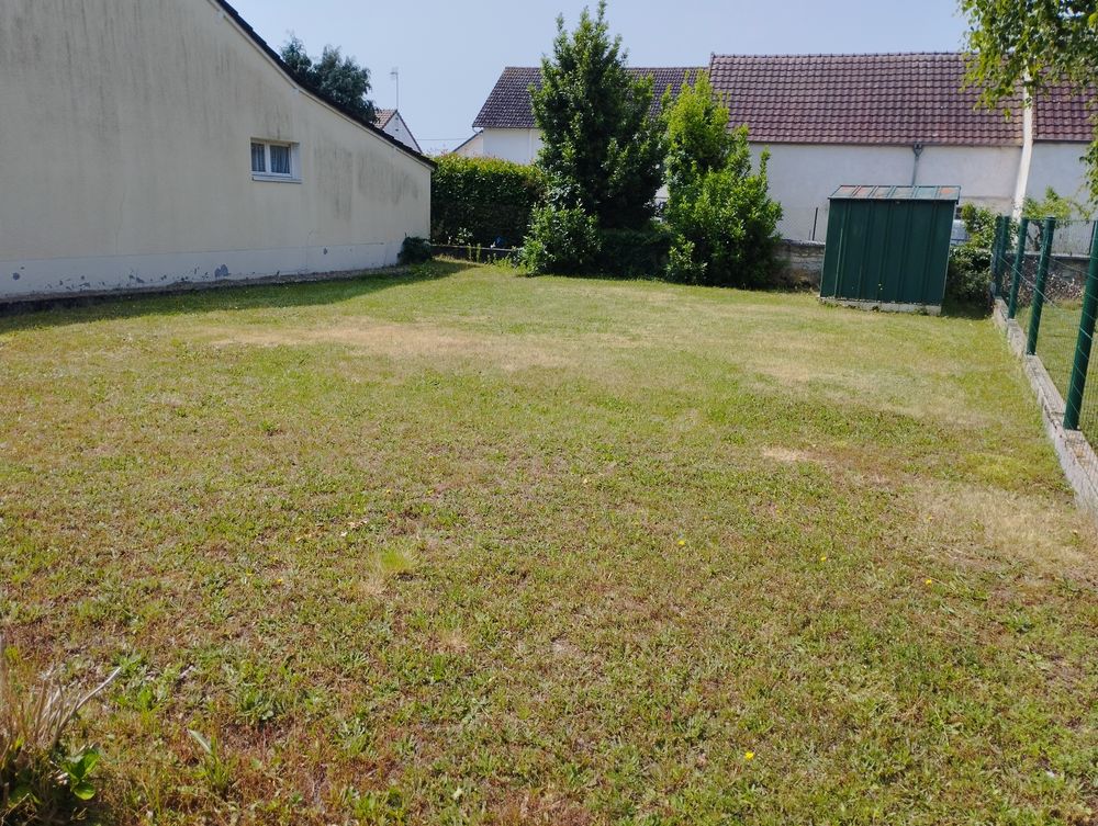 maison de plain-pied a st Amand Montrond 18200