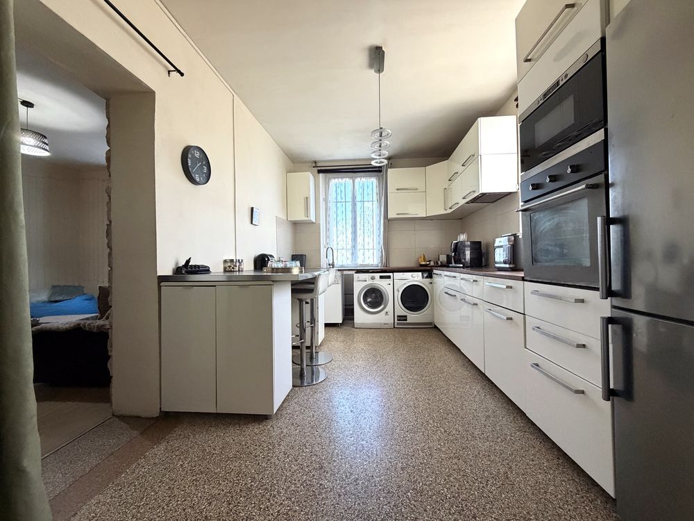 Maison familiale 5p, 82m², Vue dégagée sur nature,10mn Sens