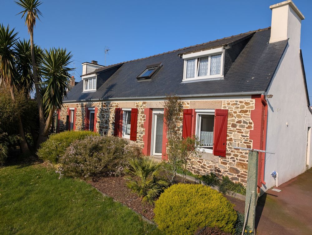 Perros-Guirec maison en pierre rénovée avec jardin 827 m2