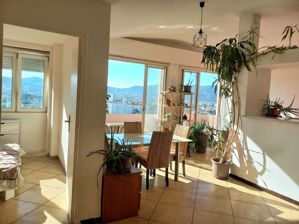 T4 19EME ET DERNIER ETAGE, TRAVERSANT, VUE EXCEPTIONNELLE !