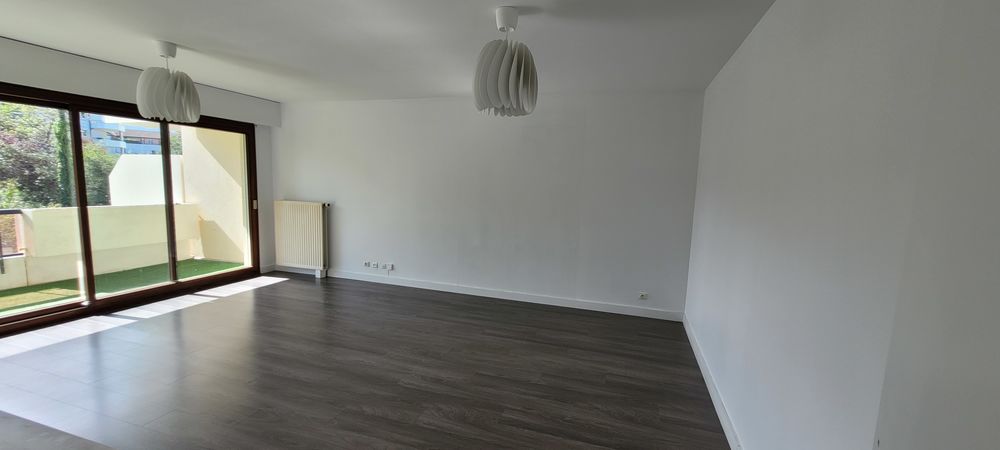 Magnifique T3/T4 traversant de 93m² ? Ambilly