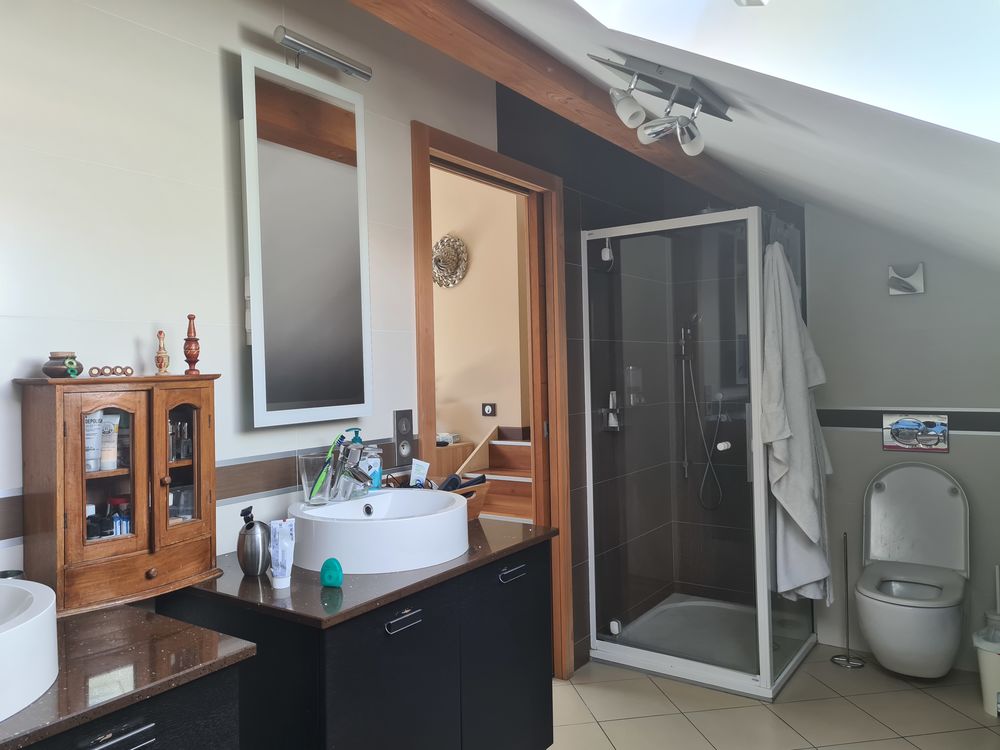 Duplex dans villa avec piscine