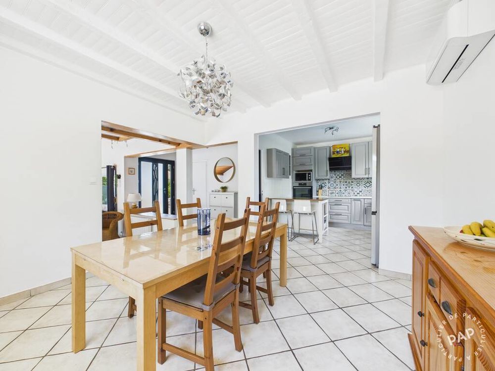 Maison Oullins (69600) ; 7 pièces ; 5 chambres ; 260 m²