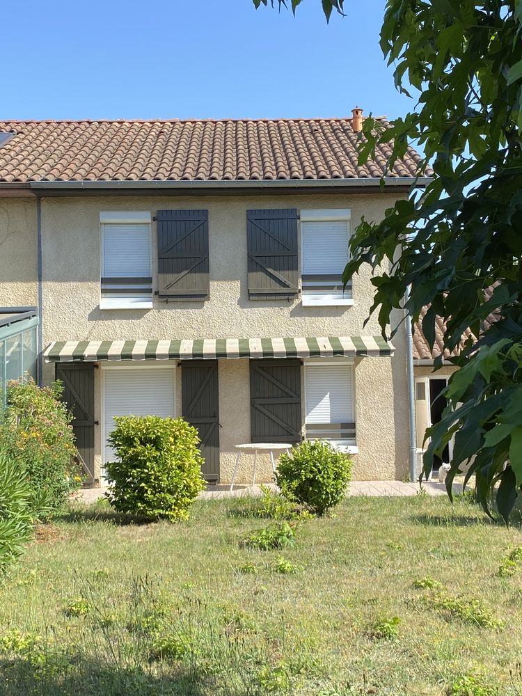 199000 euros.Maison 3 chambres avec garage Barbazan débat