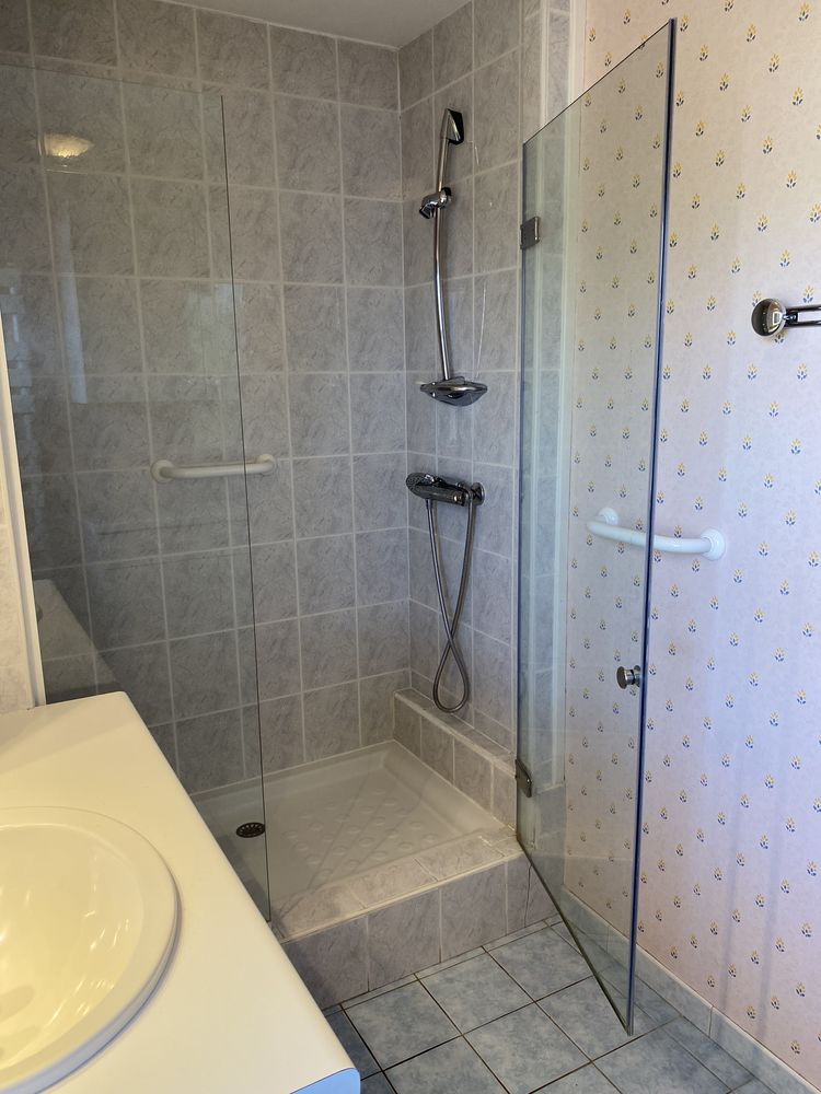 199000 euros.Maison 3 chambres avec garage Barbazan débat