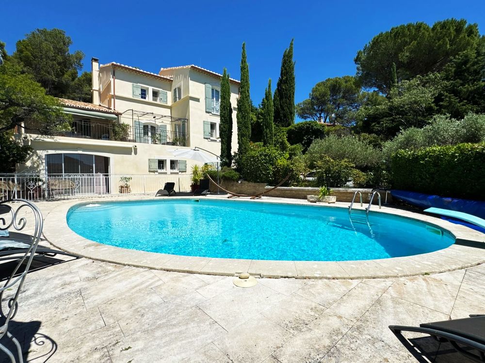 BASTIDE PROVENCALE ET APPARTEMENT INDEPENDANT