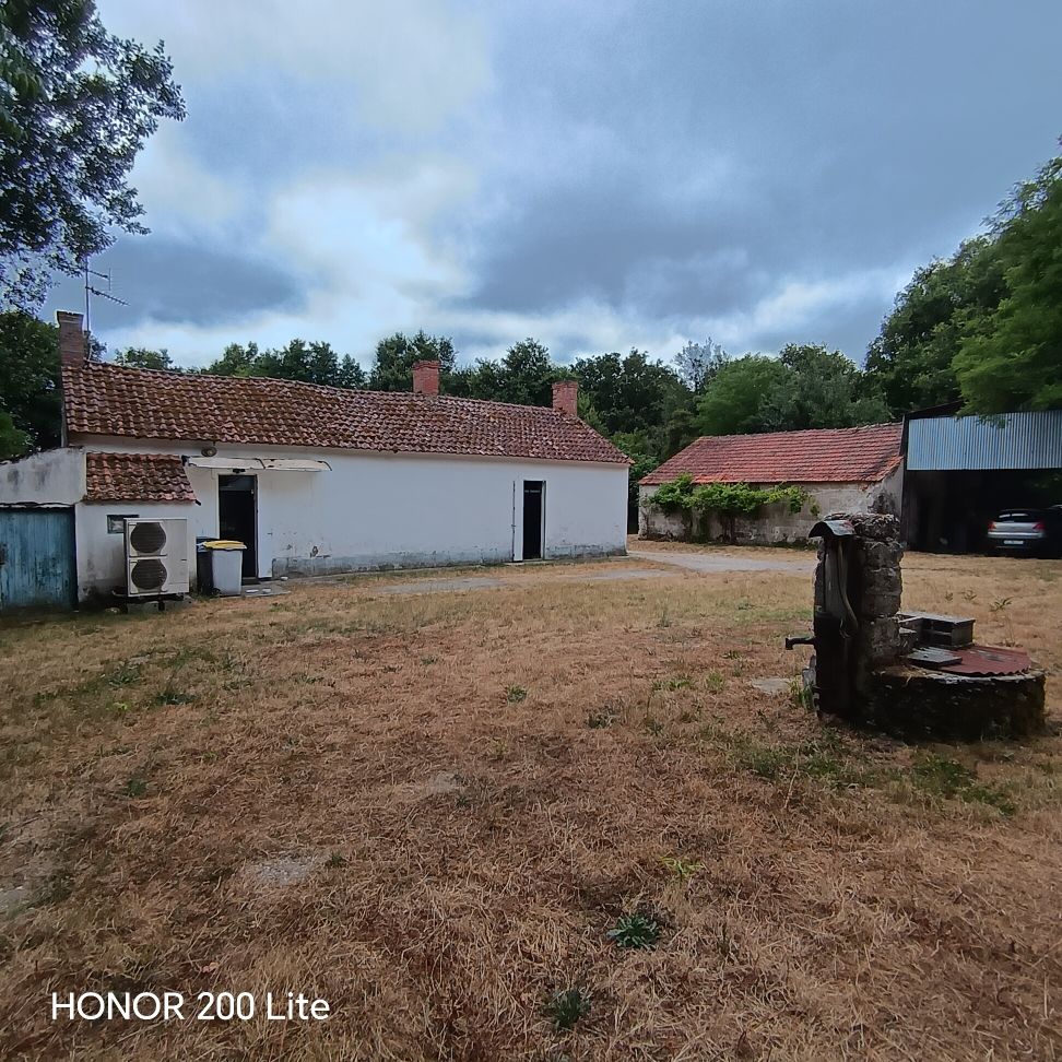 maison 4 pièces 104 m² entouré de 7750 m² de terrain