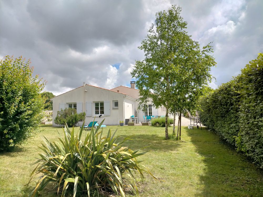 Bussac-sur-Charente, 10 mn du centre de Saintes