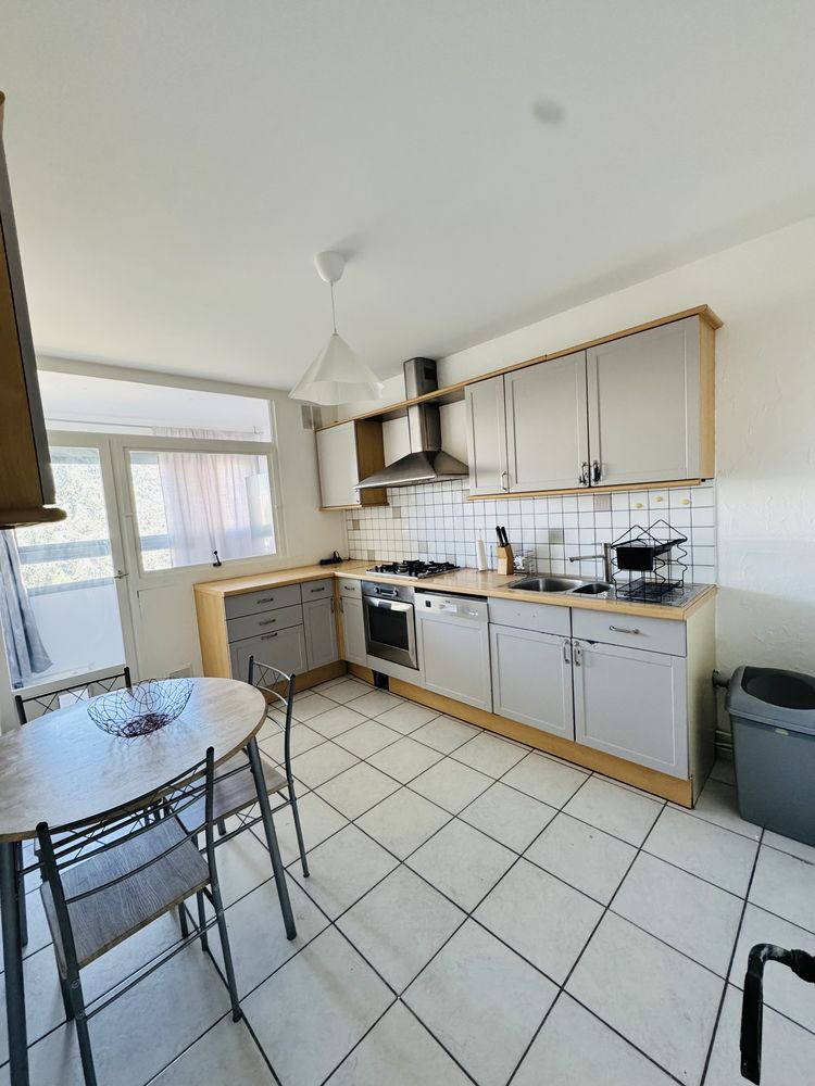 Colocation étudiante .Appartement F4 de 73 m² à Saint-Pries