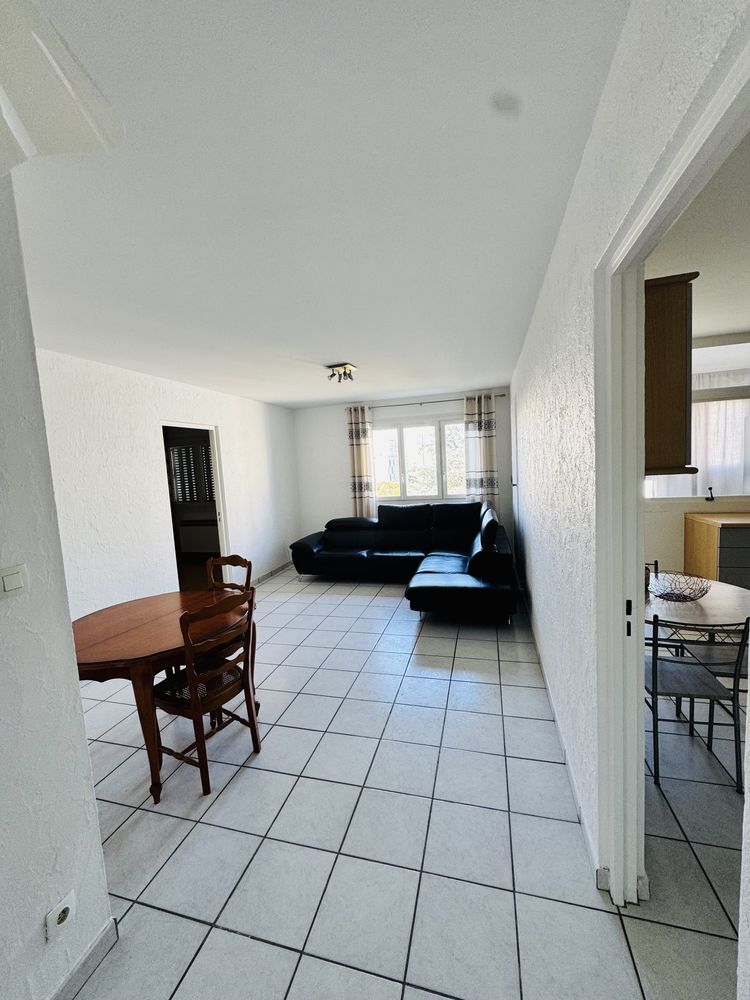 Colocation étudiante .Appartement F4 de 73 m² à Saint-Pries