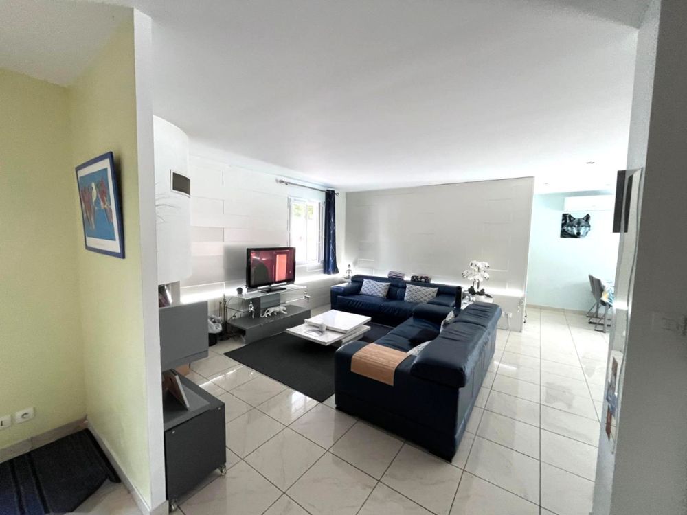 villa au pays basques, piscine et jardin, proche Bayonne